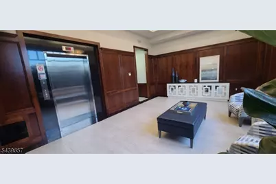 190 South St #405, Morristown, NJ 07960 - Photo 4