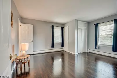 102 Michael St, Edison Twp., NJ 08820 - Photo 32