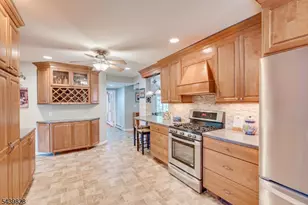 102 Michael St, Edison Twp., NJ 08820 - Photo 22