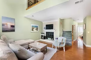 22 Crestmont Rd, Bedminster Township, NJ 07921 - Photo 8