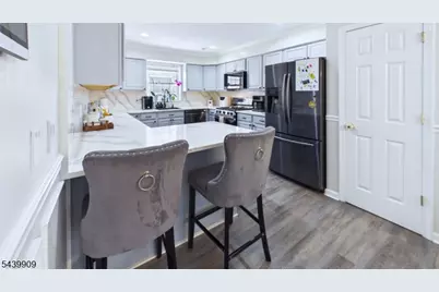 16 High St, Elizabeth, NJ 07202 - Photo 10