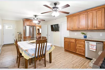 141 Walnut St, Newark, NJ 07105 - Photo 12