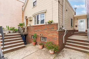 141 Walnut St, Newark, NJ 07105 - Photo 2