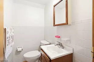 141 Walnut St, Newark, NJ 07105 - Photo 20