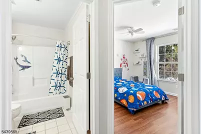 1028 Robin Ct, Green Brook Township, NJ 08812 - Photo 14
