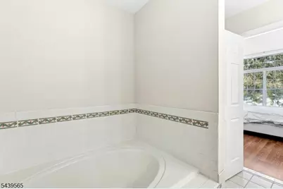 1028 Robin Ct, Green Brook Township, NJ 08812 - Photo 20