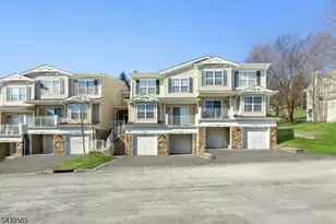 1028 Robin Ct, Green Brook Township, NJ 08812 - Photo 1