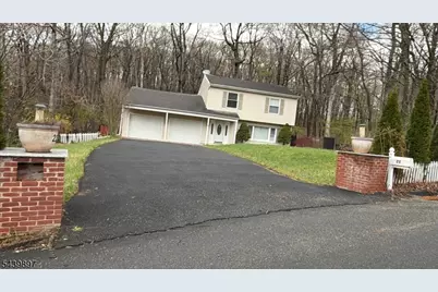 22 Karen Rd, Vernon, NJ 07422 - Photo 2