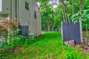 22 Karen Rd, Vernon, NJ 07422 - Photo 24