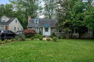 958 Leland Ave, Plainfield, NJ 07062 - Photo 2