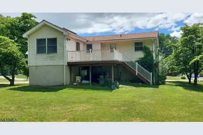37 Fairview Ave, Hamburg, NJ 07419 - Photo 2