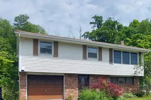 37 Fairview Ave, Hamburg, NJ 07419 - Photo 1