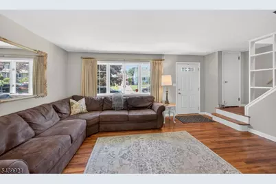 109 Carlson Pkwy, Cedar Grove, NJ 07009 - Photo 6