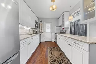 72 Robertson Ave, Hawthorne, NJ 07506 - Photo 14