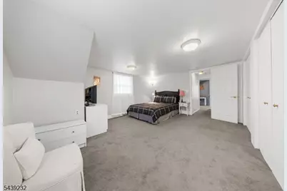 72 Robertson Ave, Hawthorne, NJ 07506 - Photo 30