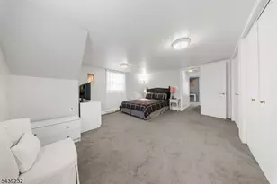 72 Robertson Ave, Hawthorne, NJ 07506 - Photo 30