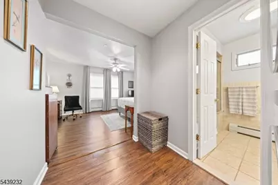 72 Robertson Ave, Hawthorne, NJ 07506 - Photo 16