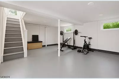 1312 Dewitt Ter, Linden, NJ 07036 - Photo 28