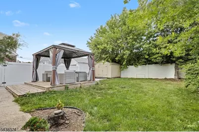 1312 Dewitt Ter, Linden, NJ 07036 - Photo 34
