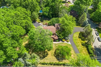 60 Park Rd, Parsippany, NJ 07054 - Photo 2