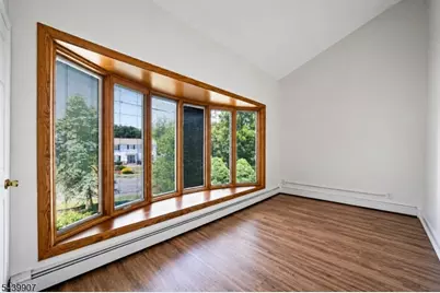 128 Beverly Rd, Fairfield, NJ 07004 - Photo 30