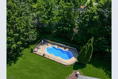 128 Beverly Rd, Fairfield, NJ 07004 - Photo 20