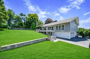 128 Beverly Rd, Fairfield, NJ 07004 - Photo 8