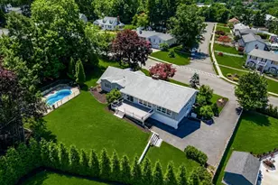 128 Beverly Rd, Fairfield, NJ 07004 - Photo 2