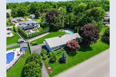 128 Beverly Rd, Fairfield, NJ 07004 - Photo 16