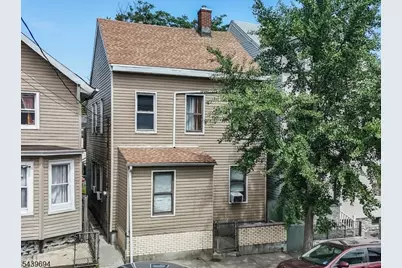 62 Highland St, Paterson, NJ 07524 - Photo 1