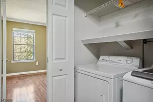 96 Baldwin Ct, Bernards Township, NJ 07920 - Photo 12