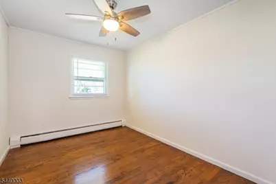 8 Kennedy Dr, Fairfield, NJ 07004 - Photo 16