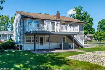 8 Kennedy Dr, Fairfield, NJ 07004 - Photo 26