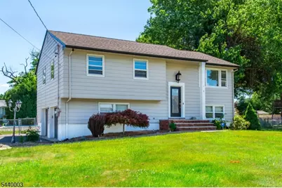 8 Kennedy Dr, Fairfield, NJ 07004 - Photo 2