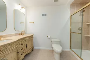 50 Castle Ridge Dr, East Hanover Township, NJ 07936 - Photo 22