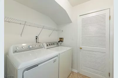 50 Castle Ridge Dr, East Hanover Township, NJ 07936 - Photo 16