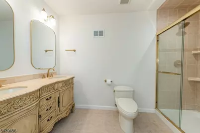 50 Castle Ridge Dr, East Hanover Township, NJ 07936 - Photo 20