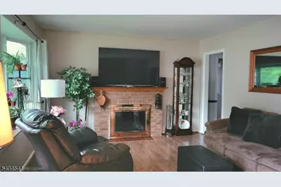 260 Nagle St, Bridgewater, NJ 08805 - Photo 4