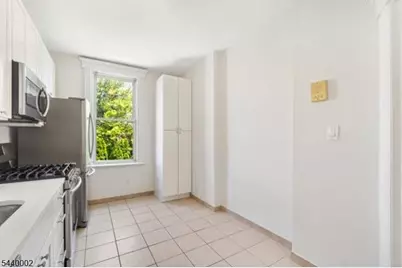 114 Shippen St #2, Weehawken, NJ 07086 - Photo 6