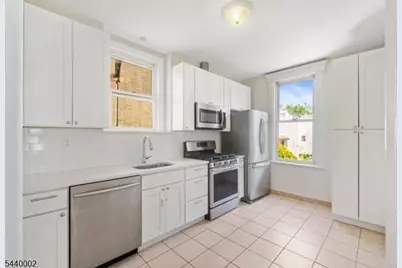 114 Shippen St #2, Weehawken, NJ 07086 - Photo 6