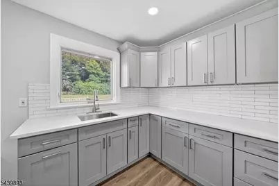3 Fulper Pl, Clinton Township, NJ 08809 - Photo 6