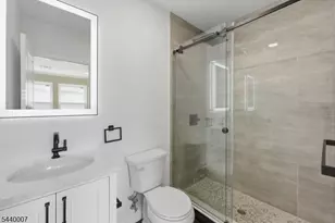 432 S 10th St, Newark, NJ 07103 - Photo 36