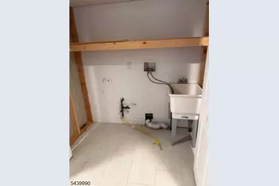 172 Orchard St #1, Garfield, NJ 07026 - Photo 18