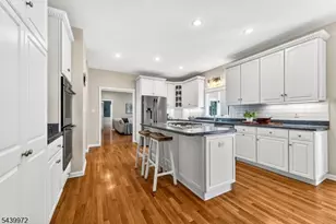836 Atkinson Cir, Hillsborough Township, NJ 08844 - Photo 10
