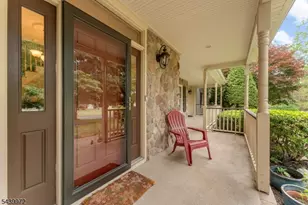 836 Atkinson Cir, Hillsborough Township, NJ 08844 - Photo 4