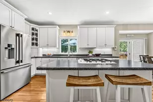 836 Atkinson Cir, Hillsborough Township, NJ 08844 - Photo 10
