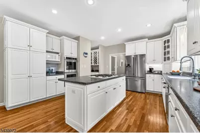 836 Atkinson Cir, Hillsborough Township, NJ 08844 - Photo 8
