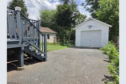103 Smallwood Ave, Belleville, NJ 07109 - Photo 2