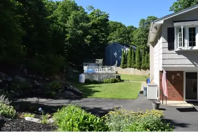 121 Leland Trail, Hopatcong, NJ 07843 - Photo 20