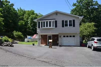 121 Leland Trl, Hopatcong, NJ 07843 - Photo 1